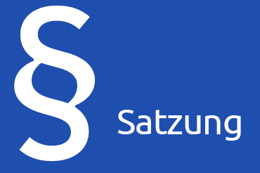 Blauer Hintergrund mit wei&szlig;em Paragraphen-Symbol und dem Wort &bdquo;Satzung&ldquo; rechts daneben.